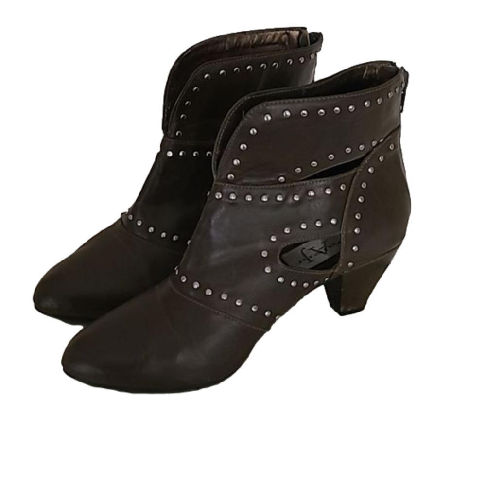 Vegan Leather cut out ankel boots - Picture 1 of 13